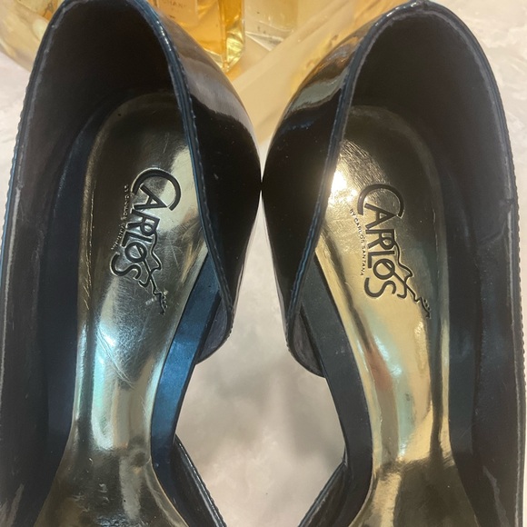Carlos Navy Peep Toe Pumps with Gold Bit Details, Size 8 - Picture 4 of 12